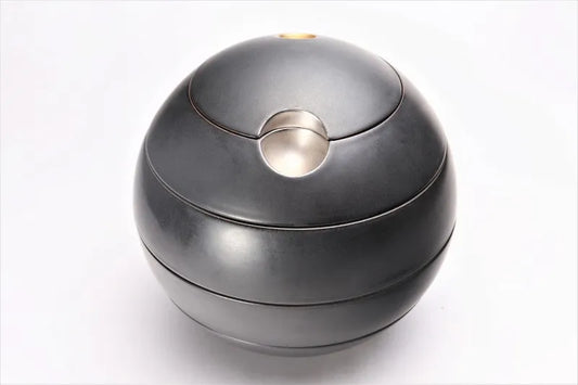 ARITA WARE BLACK GLAZE FOUR-TIER JEWEL-SHAPED JUBAKO BENTO BOX – RISOGAMA KILN