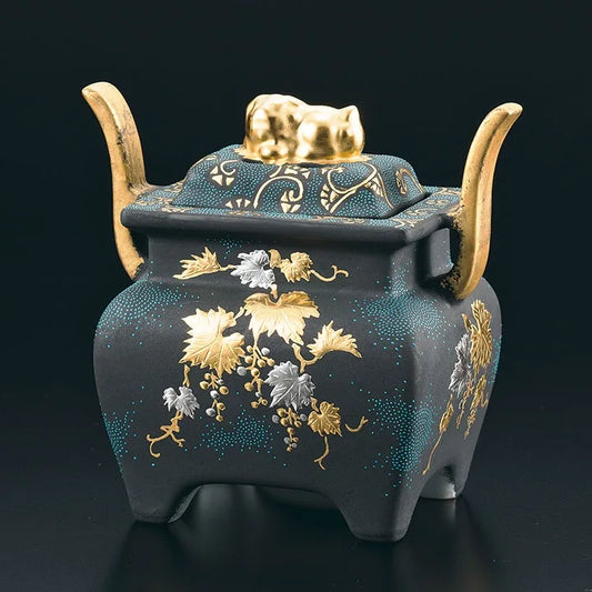 KUTANI JAPANESE INCENSE BURNER (PLATINUM MORIE GRAPE MOTIF WITH AOCHIBU BLUE DOT DECORATION)/KINGYOKU NAKADA