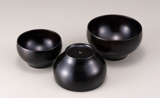 YAMANAKA LACQUERWARE SAKURA ROUND BOWL BLACK(L SIZE)