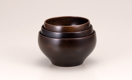 YAMANAKA LACQUERWARE SAKURA ROUND BOWL DARK BROWN (M SIZE)