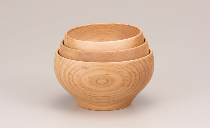 YAMANAKA LACQUERWARE SAKURA ROUND BOWL NATURAL (L SIZE)