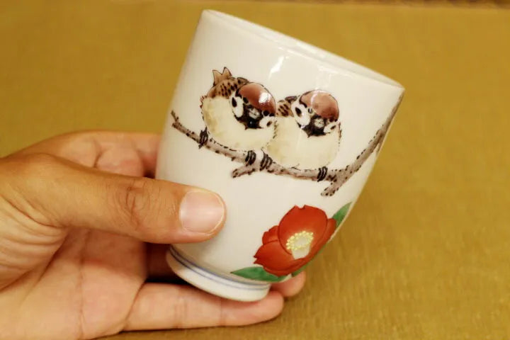KUTANI WARE YUNOMI TEACUP (JAPANESE TEA CUP) “CAMELLIA & TWO SPARROWS” HAND-PAINTED BY TOSHITO NAKAMURA