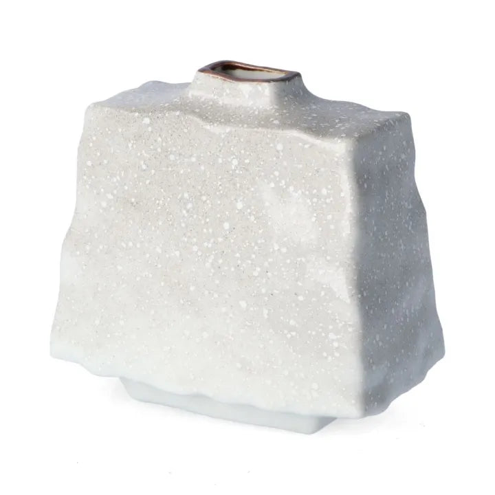 KUTANI WARE TRAPEZOID VASE “TWO SPARROWS IN SNOW” BY TOSHITO NAKAMURA (GIFT BOX INCLUDED)