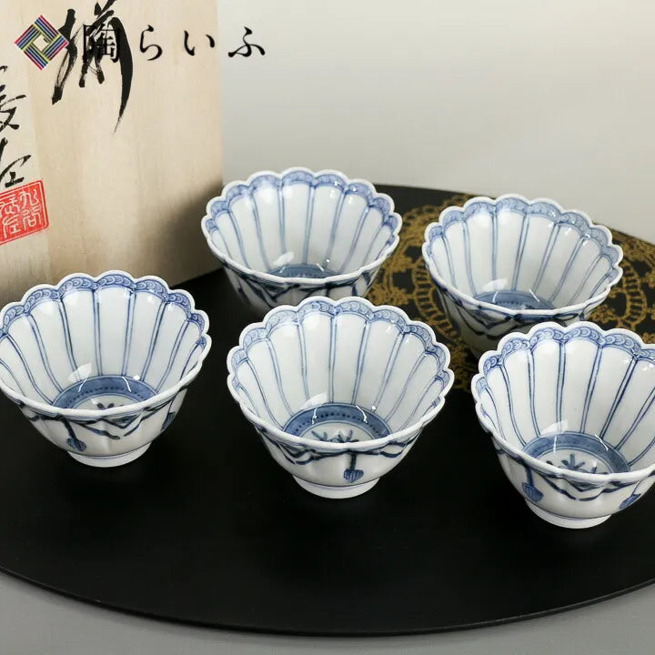 Kutani ware Small and medium bowls