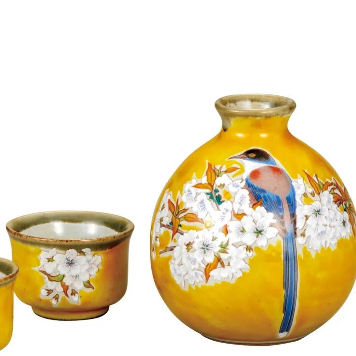 JAPANESE SAKE SET KUTANI YOSHIDAYA SAKURA AND BIRD