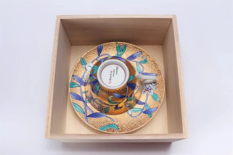 KINRYU KILN ARITA KIN-SAI YURI COFFEE CUP (WITH WOODEN BOX)
