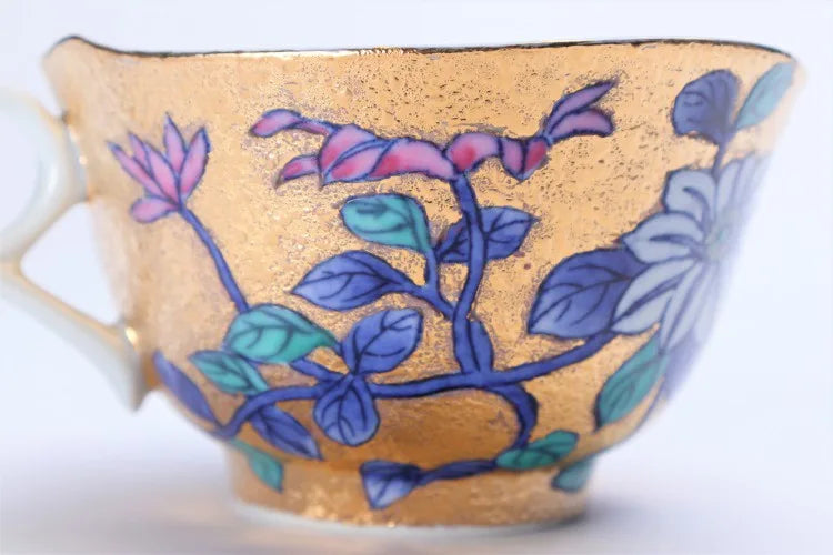 KINRYU KILN ARITA GOLD DECORATION TETSUSEN FLOWER COFFEE CUP (WITH WOODEN BOX)