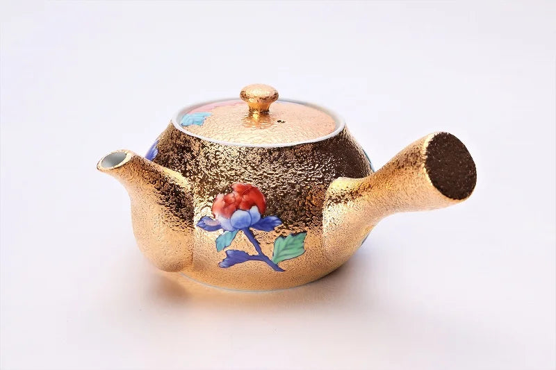 KINRYU KLIN ARITA GOLD-DECORATED PEONY TEA SET WITH WOODEN BOX