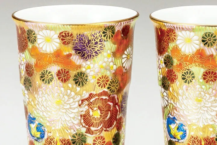 JAPANESE KUTANI PAIR OF FREE CUPS KIN-HANAZUME