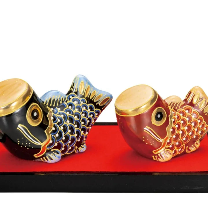 KUTANI JAPANESE KOINOBORI MORI (WITH STAND, MAT, AND NAMEPLATE)