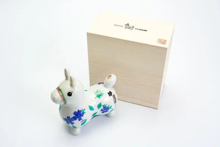 KUTANI WARE RODY WHITE BACKGROUND FLORAL PATTERN