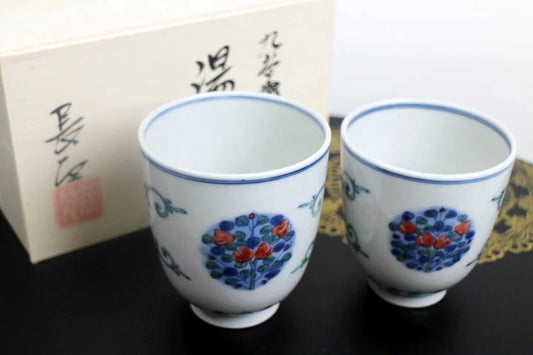 [IMPERIAL HOUSEHOLD PURVEYOR KILN] KUTANI WARE PAIR YUNOMI TEACUPS – TOSAIZU PEACH FRUIT DESIGN BY CHOZA YAMAMOTO