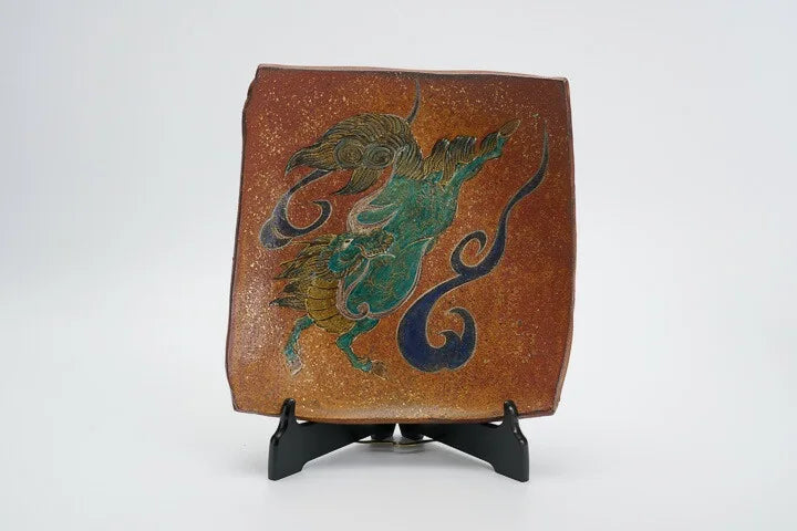 KUTANI WARE DECORATIVE PLATE SHIJIN KIRIN/MASATO YASHIKI