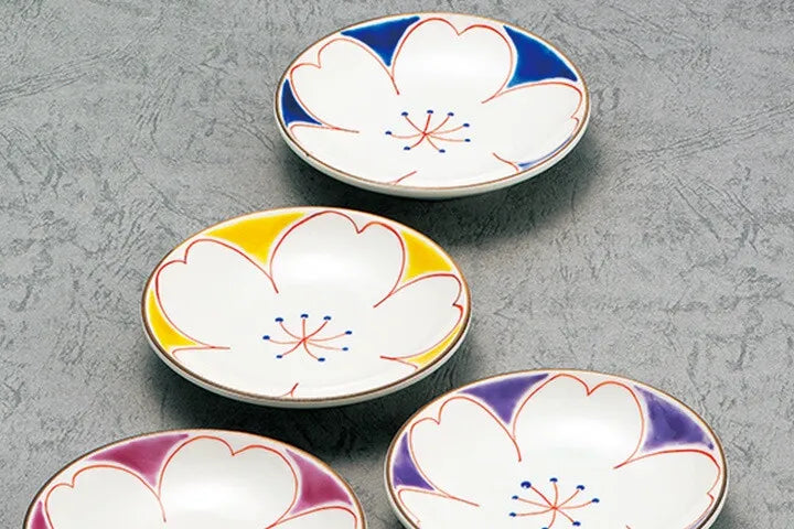 KUTANI WARE PLATE SET SAKURA