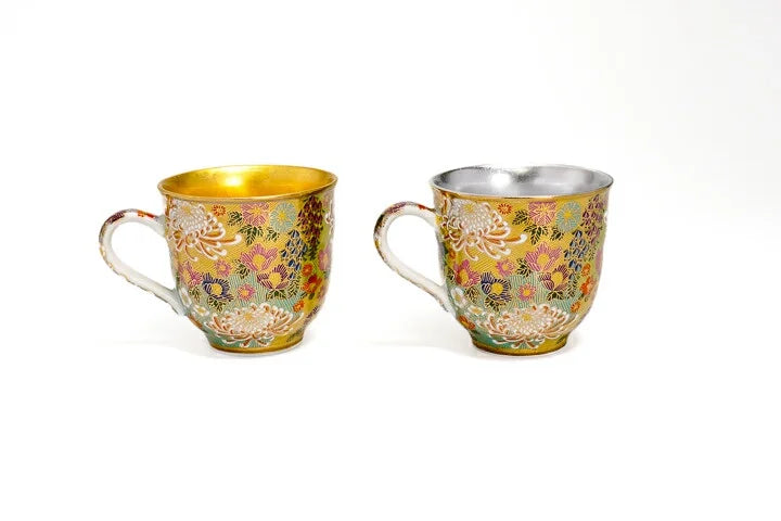 KUTANI WARE PAIR  MUGS HANAZUME INTERIOR GOLD AND SILVER LEAF DECORATION/ KUTANI AKATUKIDOU
