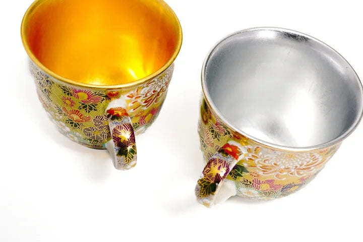 KUTANI WARE PAIR  MUGS HANAZUME INTERIOR GOLD AND SILVER LEAF DECORATION/ KUTANI AKATUKIDOU