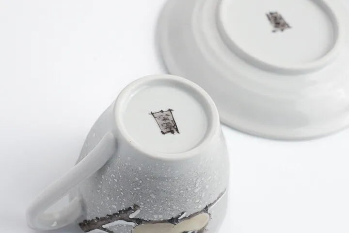 KUTANI COFFEE CUP & SAUCER SET – TWO SPARROWS IN SNOW MOTIF BY TOSHITO NAKAMURA