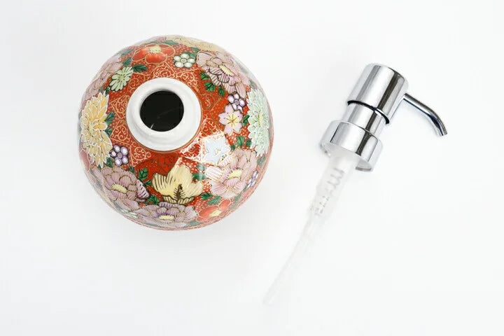 KUTANI WARE SOAP BOTTLE, HANAZUME / TAISHI KILN