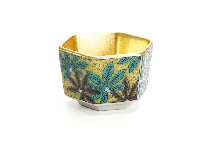 KUTANI WARE SAKE CUPS SET OF 6 WITH EDO-STYLE DESIGNS AND GOLD LEAF / SEIKOU KLIN