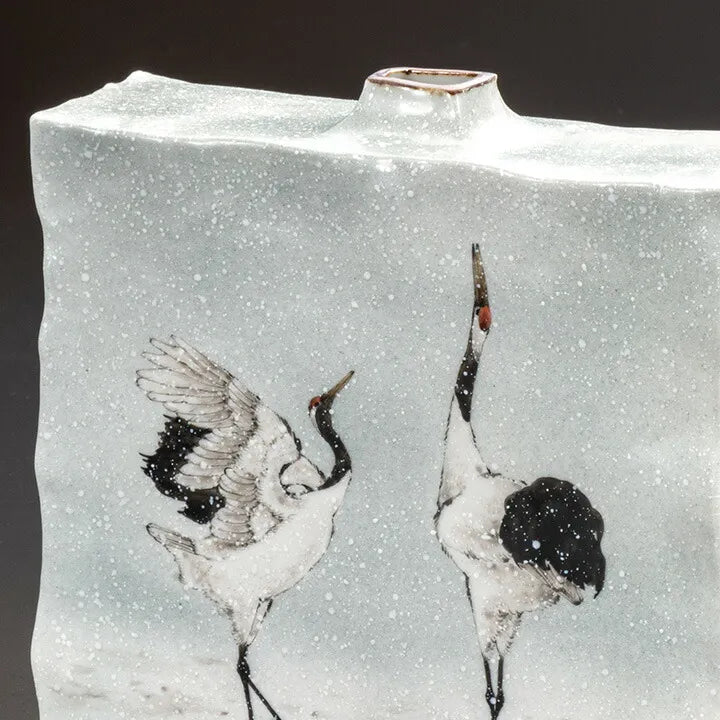 KUTANIWARE FLOWER VASE CRANES DANCING IN SNOW/TOSHITO NAKAMURA