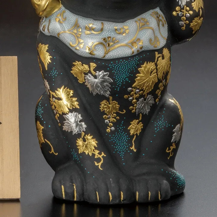 KINGYOKU NAKADA KUTANI LUCKY CAT SHIROGANE MORI  AOSHIROCHIBU