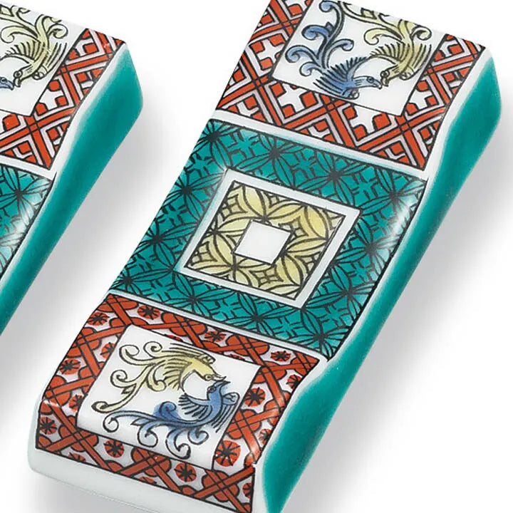 KUTANI WARE PAIR CHOPSTICK RESTS ISHIDATAMI