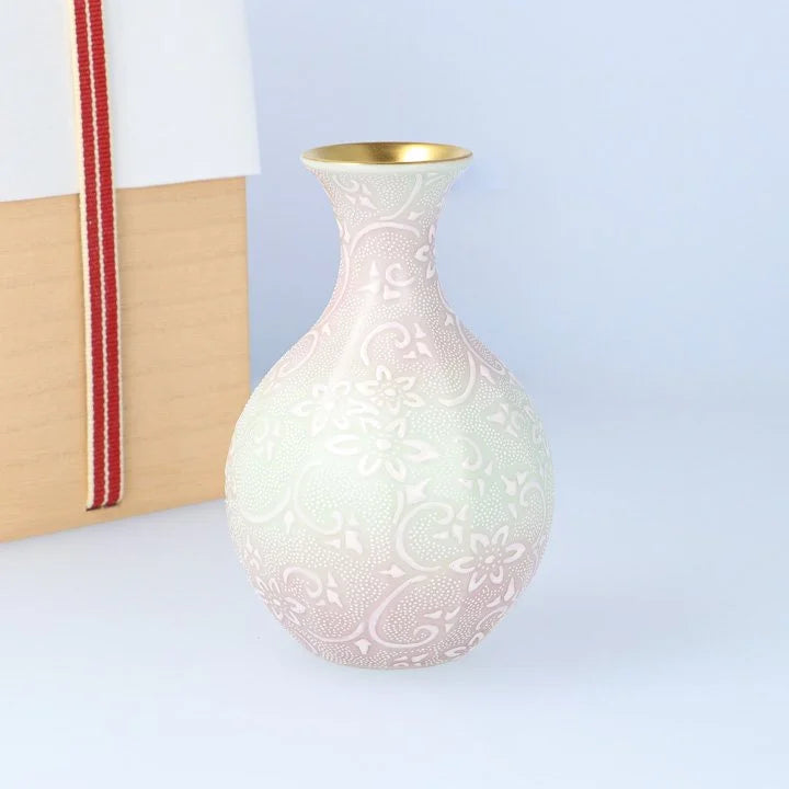 KUTANI WARE  VASE (HAKUSAITESSENHAKUBUNSHIROCHIBU) /KINGYOKU NAKADA