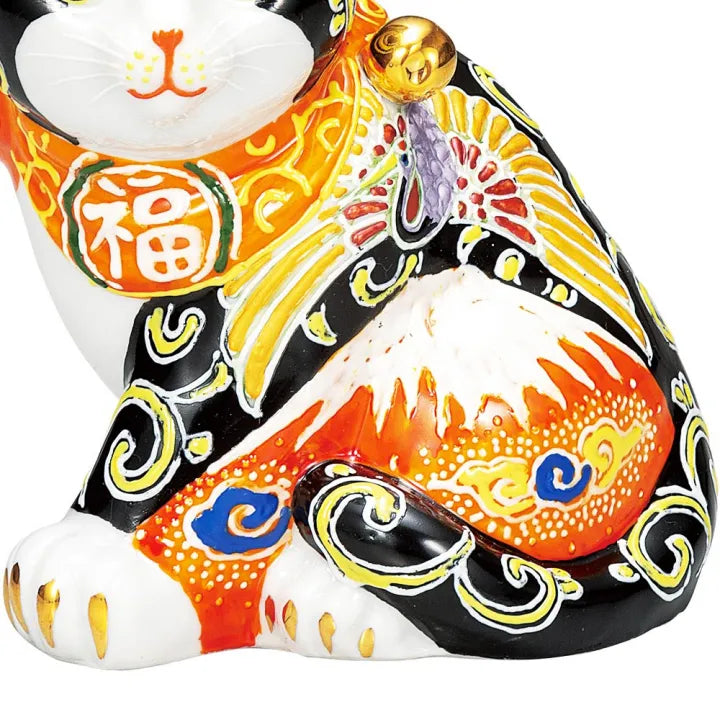 KUTANI PORCELAIN MANEKI NEKO – AKA FUJI AND CRANE MOTIF