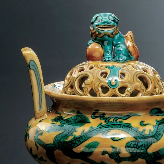 KUTANI WARE INCENSE BURNER “DRAGON IN YELLOW GLAZE” HANDCRAFTED BY TAMEKICHI MITSUI