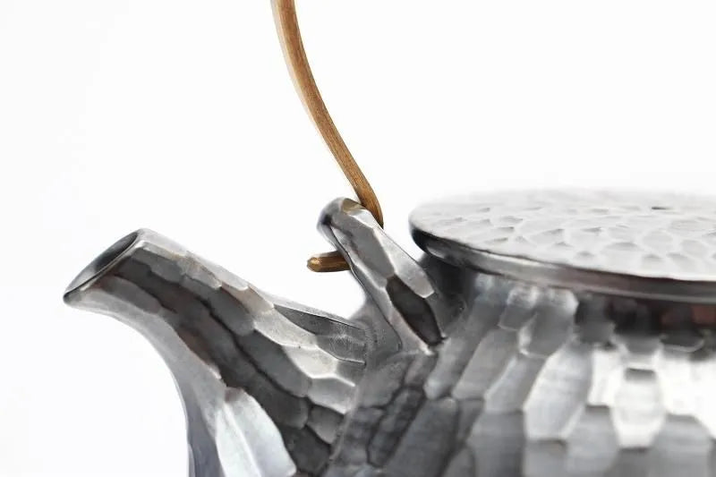 ARITA WARE SMALL TEAPOT – ANTIQUE SILVER HAMMERED FINISH BY RISOGAMA
