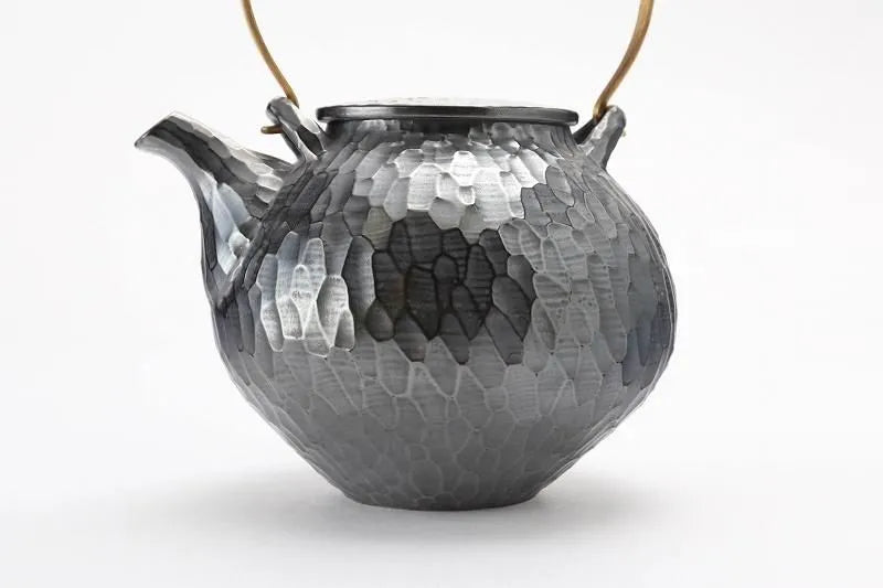 ARITA WARE SMALL TEAPOT – ANTIQUE SILVER HAMMERED FINISH BY RISOGAMA