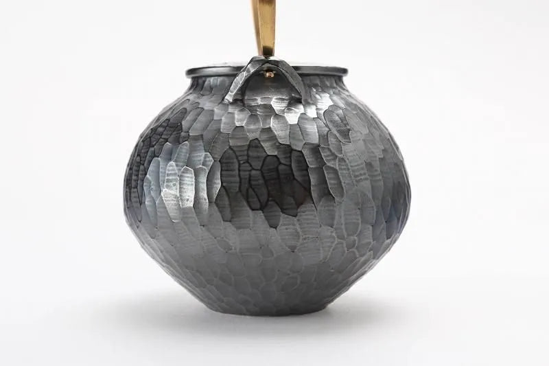 ARITA WARE SMALL TEAPOT – ANTIQUE SILVER HAMMERED FINISH BY RISOGAMA