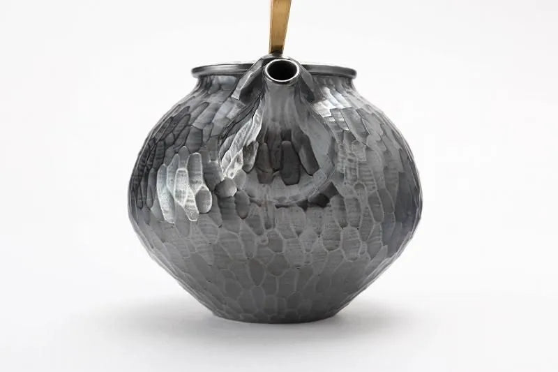 ARITA WARE SMALL TEAPOT – ANTIQUE SILVER HAMMERED FINISH BY RISOGAMA