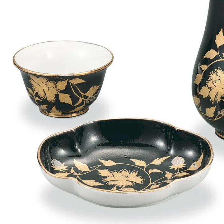 KUTANI WARE KINRANDE STYLE BLACK BY TAISHI KILN TRADITIONAL JAPANESE PORCELAIN GIFT
