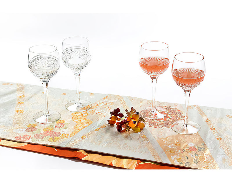 EDO KIRIKO PAIR OF WINE GLASSES HAGOROMO