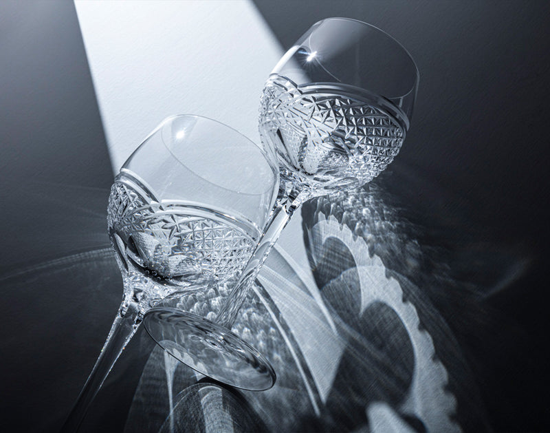 EDO KIRIKO PAIR OF WINE GLASSES HAGOROMO
