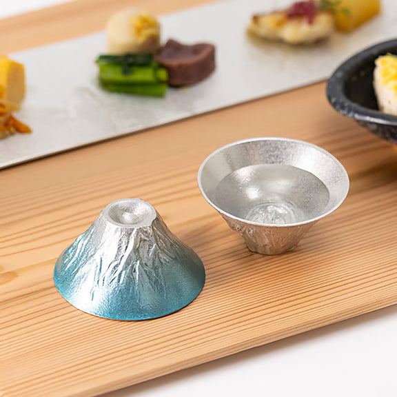 NOUSAKU FUJIYAMA SAKE CUP SET – SILVER & BLUE