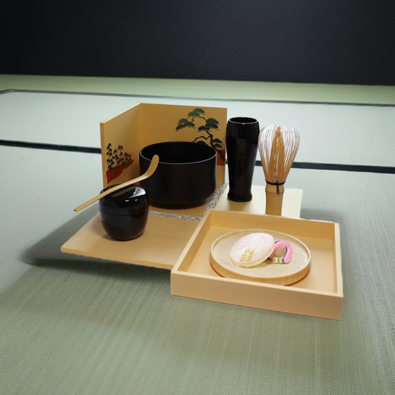 YAMANAKA LACQUERWARE TEA CEREMONY BOX 