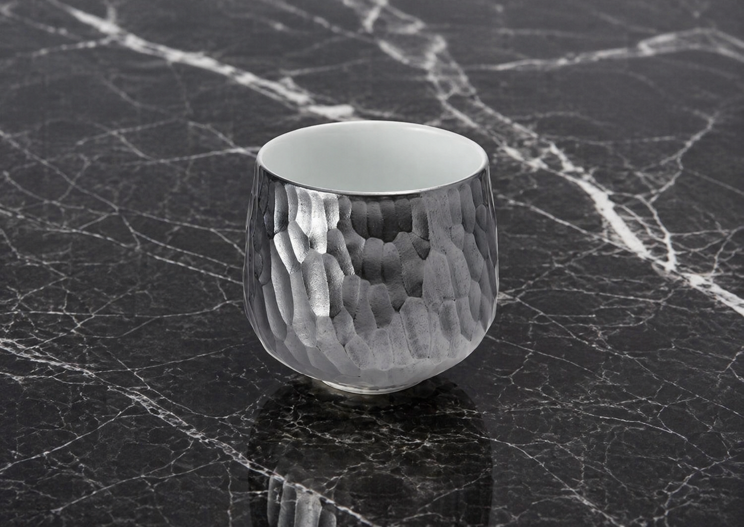 ARITA WARE ANTIQUE FINISH PURE SILVER HAMMERED “RINSEN” SENCHA TEA CUP BY RISOGAMA KILN