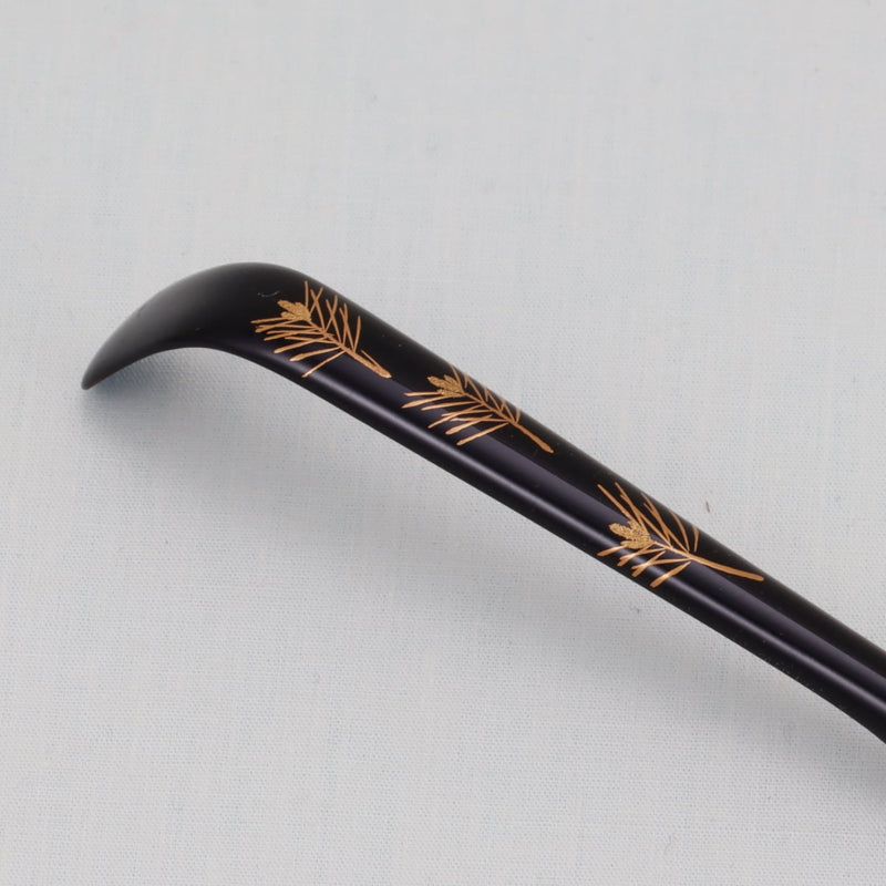 WAJIMA LACQUERWARE CHASHAKU - MATSU MAKIE DESIGN, TRADITIONAL JAPANESE TEA CEREMONY SPOON