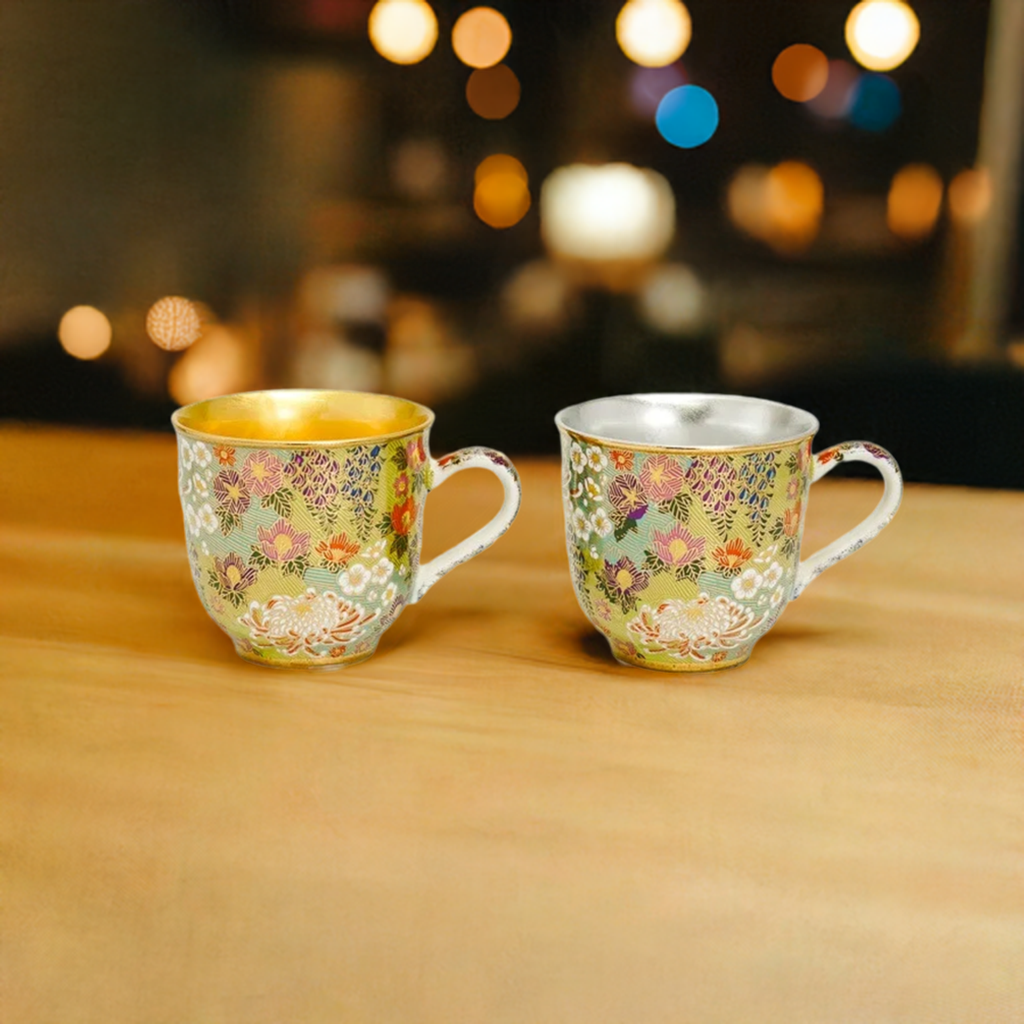 KUTANI WARE PAIR  MUGS HANAZUME INTERIOR GOLD AND SILVER LEAF DECORATION/ KUTANI AKATUKIDOU