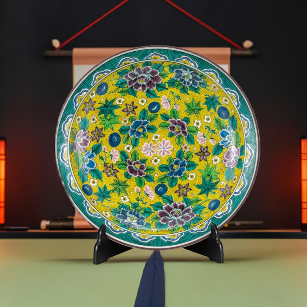 KUTANI WARE DECORATIVE PLATE(YOSHIDAYA STYLE) HANAZUME DESIGN