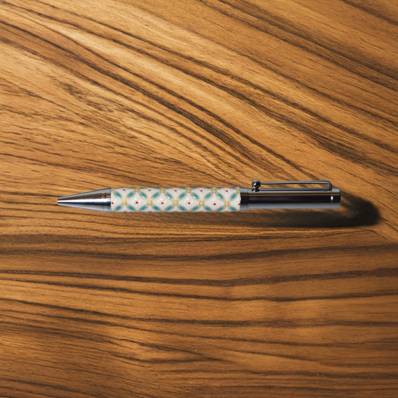 KUTANI WARE BALLPOINT PEN CLOISONNE HANABISHI (SIPPOUHANABISHI DESIGN ) BP-17 SEIKOU KLIN , JAPANESE CERAMIC PEN