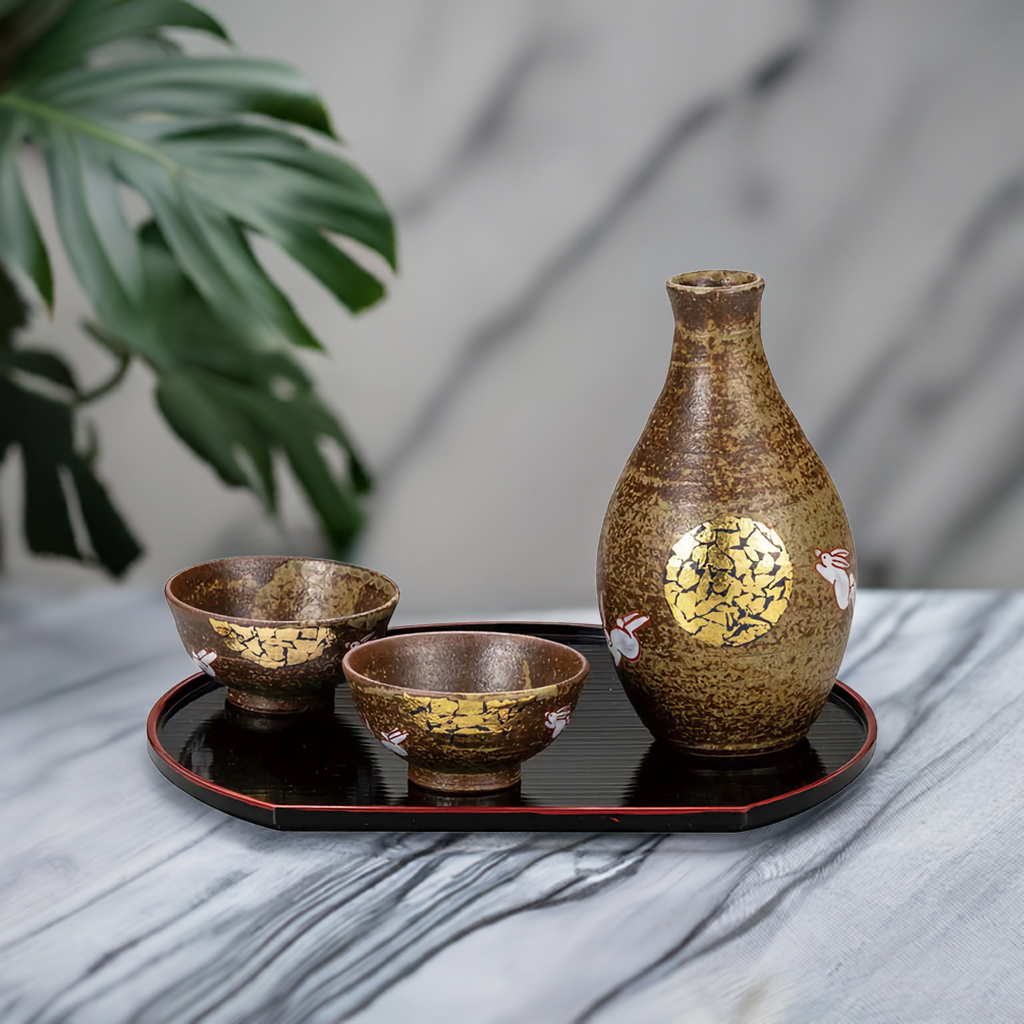 KUTANI WARE SAKE SET TSUKIMI USAGI