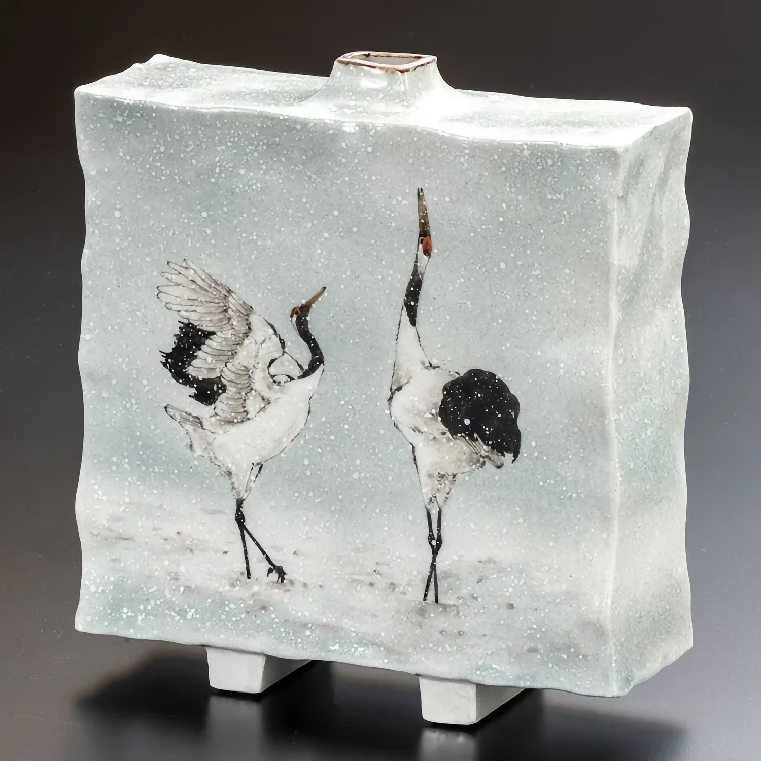 KUTANIWARE FLOWER VASE CRANES DANCING IN SNOW/TOSHITO NAKAMURA