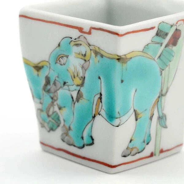 KUTANI JAPANESE GUINOMI ELEPHANT / YASUSHI YAMACHIKA